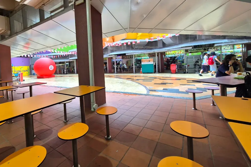 Shared tables midway through service